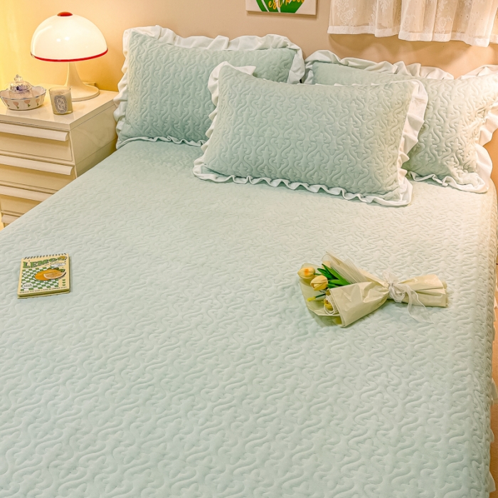 91家纺网 家纺一手货源 找家纺 （总）沐辰家居2023新款牛奶绒印花床盖