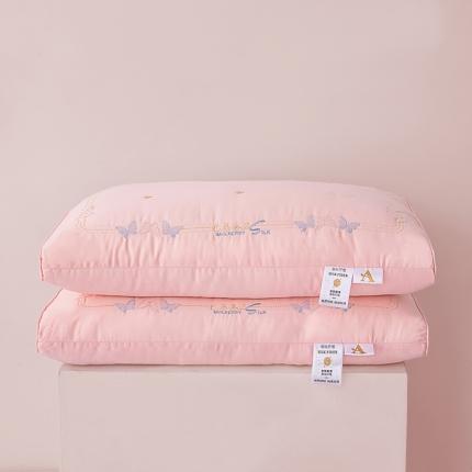 91家纺网 家纺一手货源 找家纺 贵夫人 2023新款巴马蚕丝枕 粉色中枕