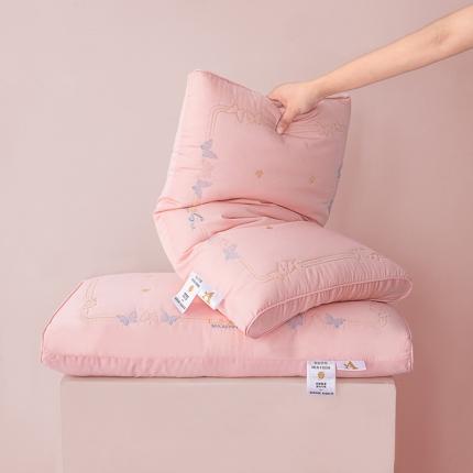 91家纺网 家纺一手货源 找家纺 贵夫人 2023新款巴马蚕丝枕 粉色低枕