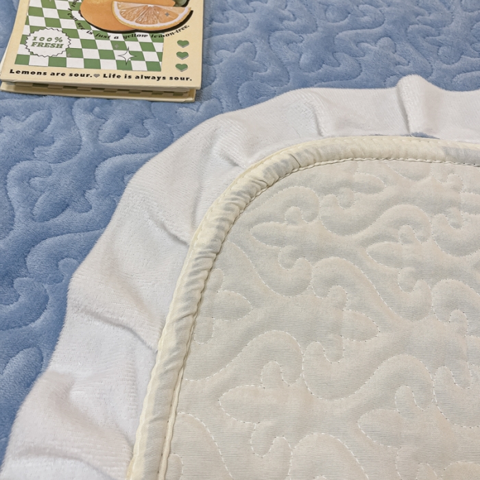 91家纺网 家纺一手货源 找家纺 沐辰家居2023新款牛奶绒印花床盖 天空蓝