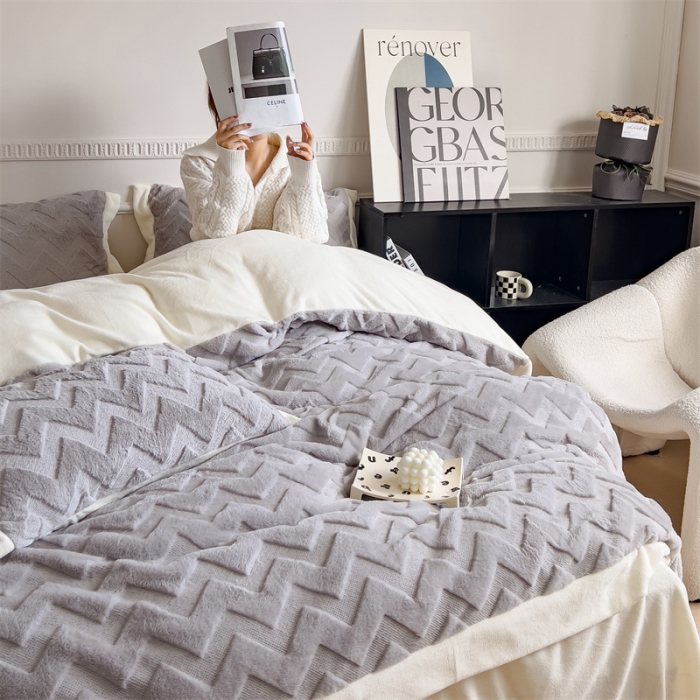 91家纺网 家纺一手货源 找家纺 KA家纺 2023新款轻奢定制宽边拼角兔兔绒牛奶绒四件套 轻奢-高级灰