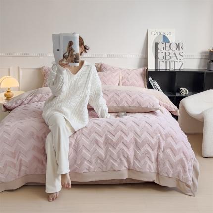 91家纺网 家纺一手货源 找家纺 （总）KA家纺 2025新款轻奢定制宽边拼角兔兔绒牛奶绒四件套