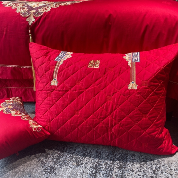 91家纺网 家纺一手货源 找家纺 爱情故事 2025新款100支婚庆四件套实拍 缔结良缘