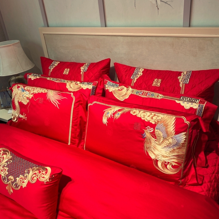 91家纺网 家纺一手货源 找家纺 爱情故事 2025新款100支婚庆四件套实拍 缔结良缘