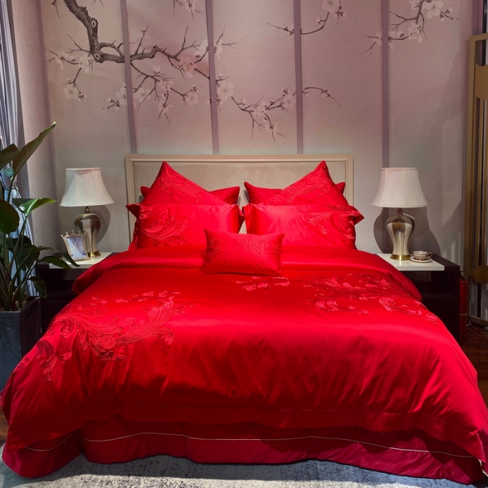 91家纺网 家纺一手货源 找家纺 爱情故事 2025新款100支婚庆四件套实拍 倾城之恋