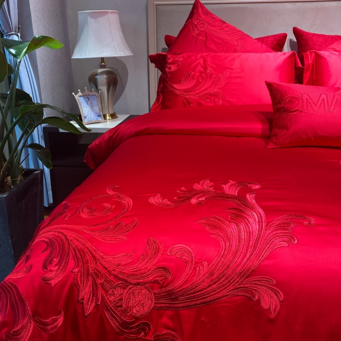 91家纺网 家纺一手货源 找家纺 爱情故事 2025新款100支婚庆四件套实拍 倾城之恋