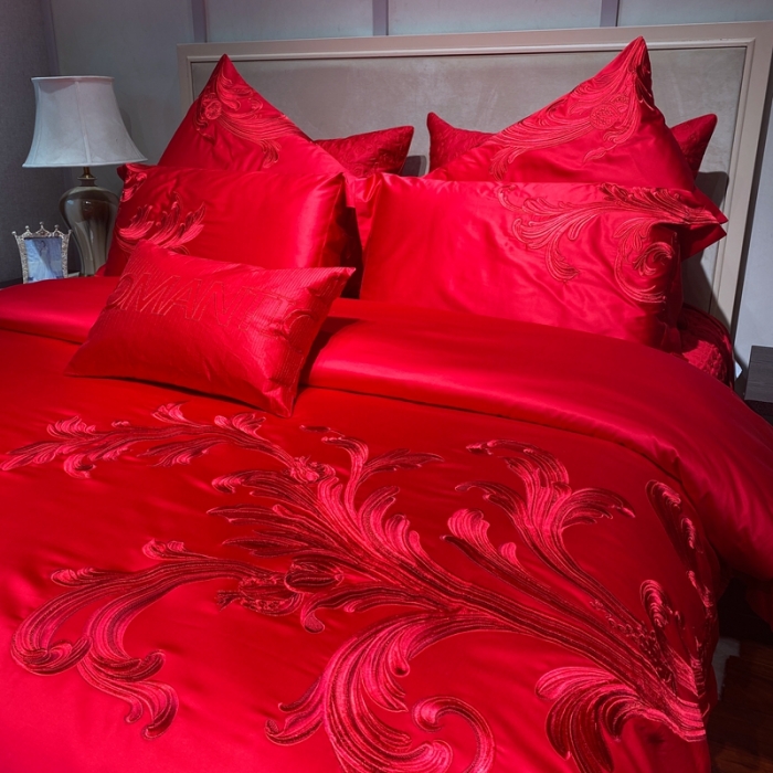 91家纺网 家纺一手货源 找家纺 爱情故事 2025新款100支婚庆四件套实拍 倾城之恋