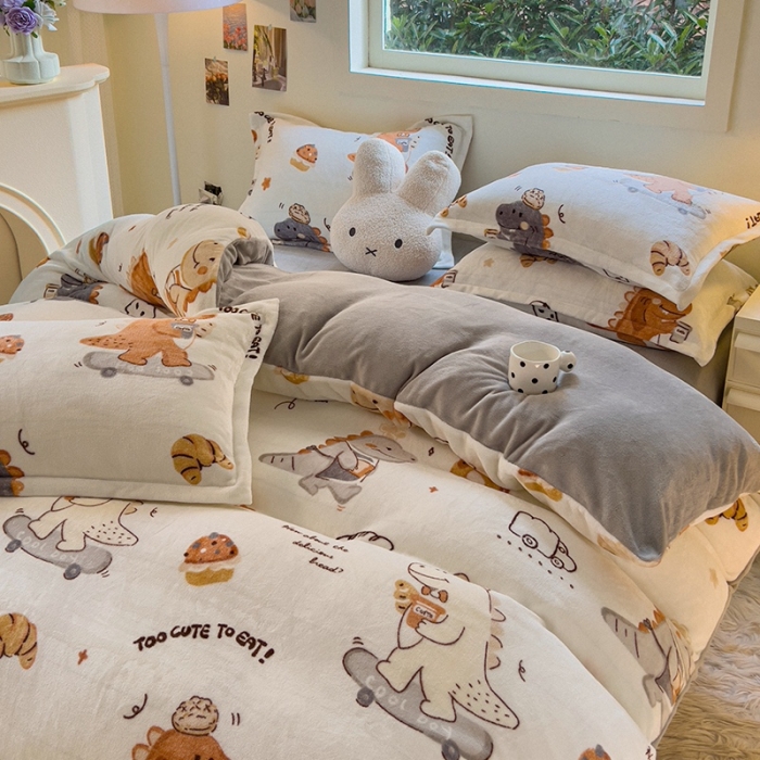 91家纺网 家纺一手货源 找家纺 慕尚 2025新款高克重加厚牛奶绒印花单被套-田园花卉系列 小怪兽