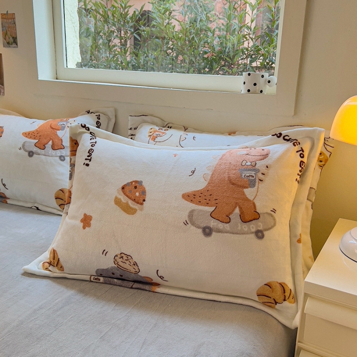 91家纺网 家纺一手货源 找家纺 慕尚 2025新款高克重加厚牛奶绒印花单被套-田园花卉系列 小怪兽