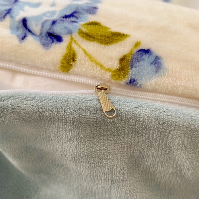 91家纺网 家纺一手货源 找家纺 慕尚 2025新款高克重加厚牛奶绒印花单被套-田园花卉系列 紫韵