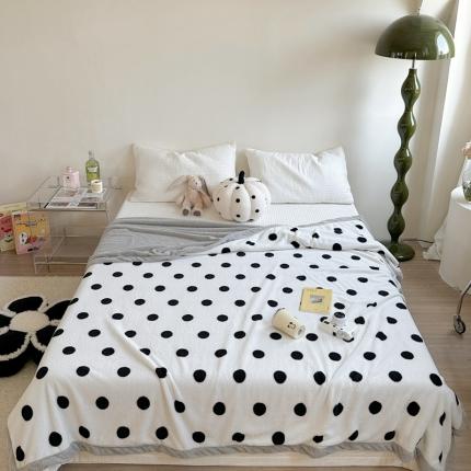 91家纺网 家纺一手货源 找家纺 柚子-2023新款舒棉绒+泰迪绒双面绒毯 黑白圆点