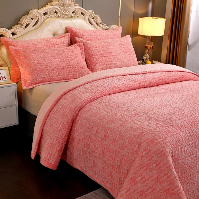 91家纺网 家纺一手货源 找家纺 2023新款水波纹色织牛奶绒床盖三件套 涟漪-粉玉