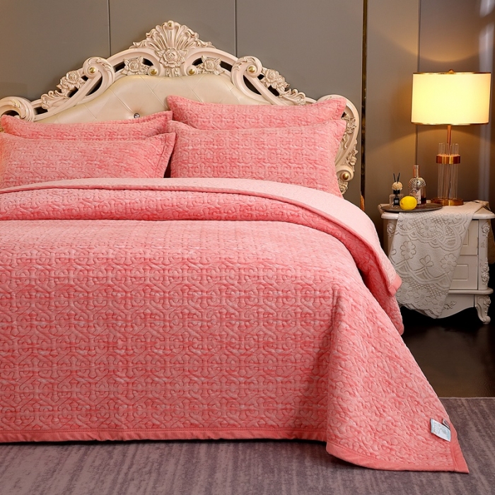 91家纺网 家纺一手货源 找家纺 2023新款水波纹色织牛奶绒床盖三件套 涟漪-粉玉