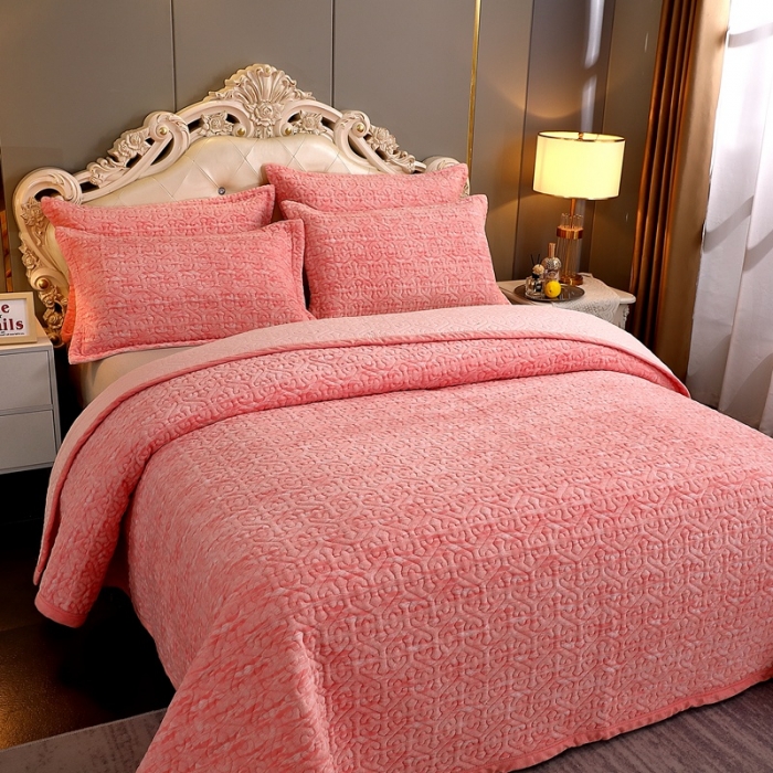 91家纺网 家纺一手货源 找家纺 2023新款水波纹色织牛奶绒床盖三件套 涟漪-粉玉