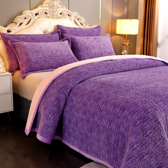 91家纺网 家纺一手货源 找家纺 2023新款水波纹色织牛奶绒床盖三件套 涟漪-罗兰紫