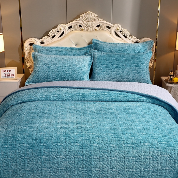 91家纺网 家纺一手货源 找家纺 2023新款水波纹色织牛奶绒床盖三件套 涟漪-浅蓝