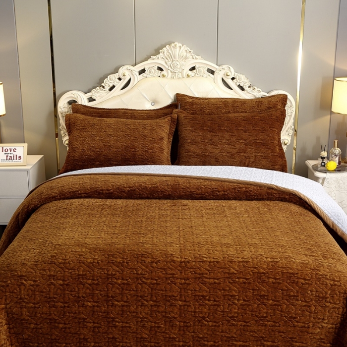 91家纺网 家纺一手货源 找家纺 2023新款水波纹色织牛奶绒床盖三件套 涟漪-深咖