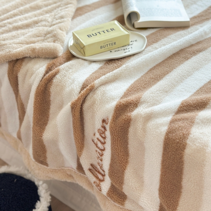 91家纺网 家纺一手货源 找家纺 柚子-2023新款舒棉绒+泰迪绒双面绒毯 摩卡