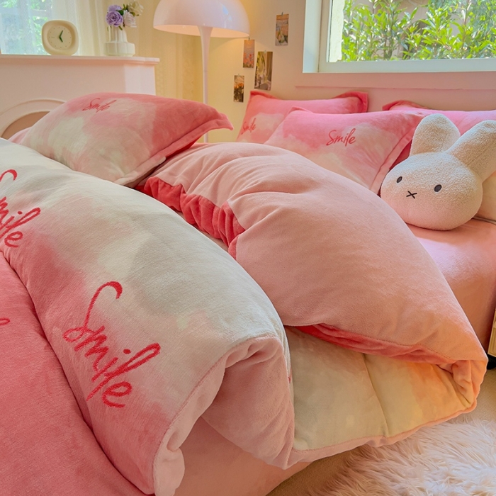 91家纺网 家纺一手货源 找家纺 慕尚 2025新款高克重加厚牛奶绒印花四件套-田园花卉系列 流年