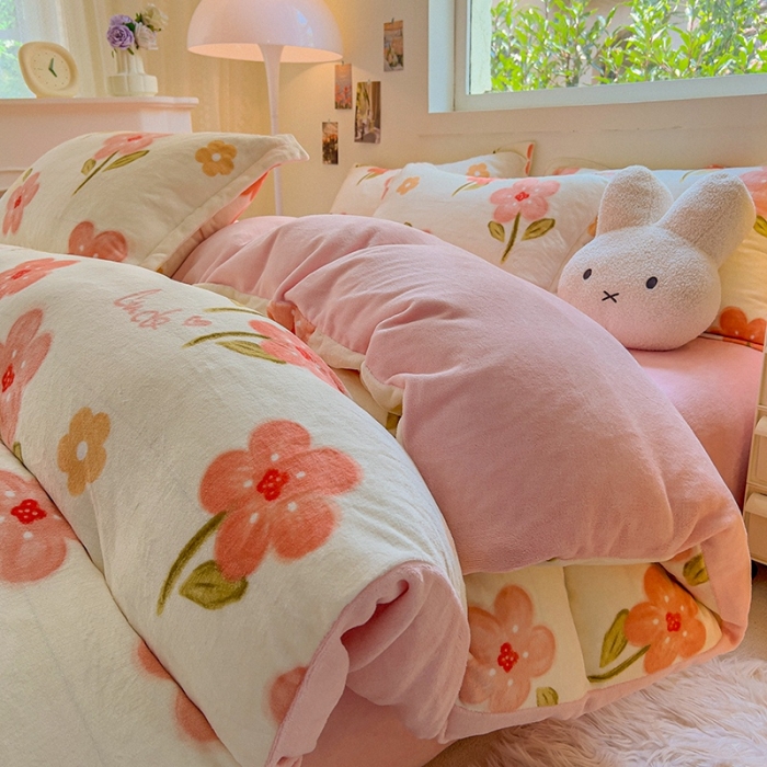 91家纺网 家纺一手货源 找家纺 慕尚 2025新款高克重加厚牛奶绒印花四件套-田园花卉系列 舒蕾