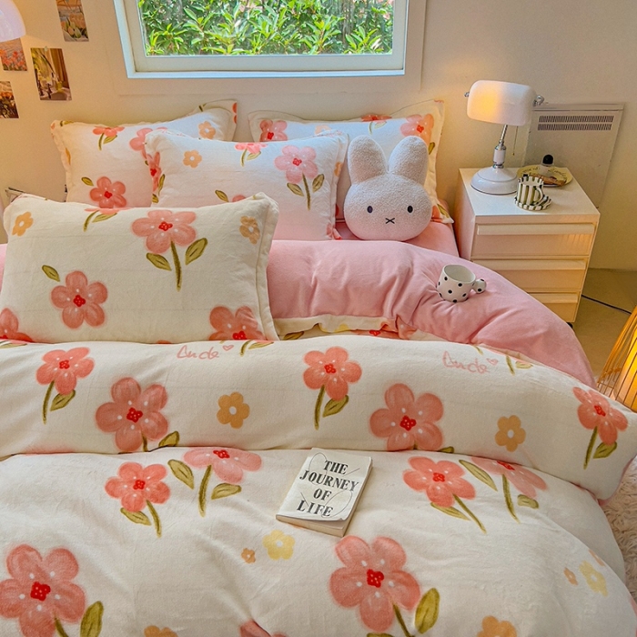 91家纺网 家纺一手货源 找家纺 慕尚 2025新款高克重加厚牛奶绒印花四件套-田园花卉系列 舒蕾