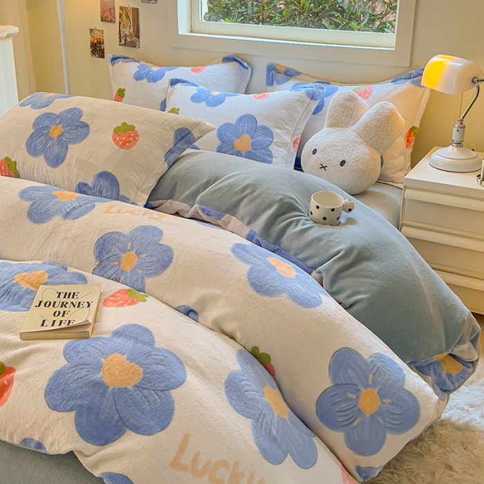 91家纺网 家纺一手货源 找家纺 慕尚 2025新款高克重加厚牛奶绒印花四件套-田园花卉系列 幸运花