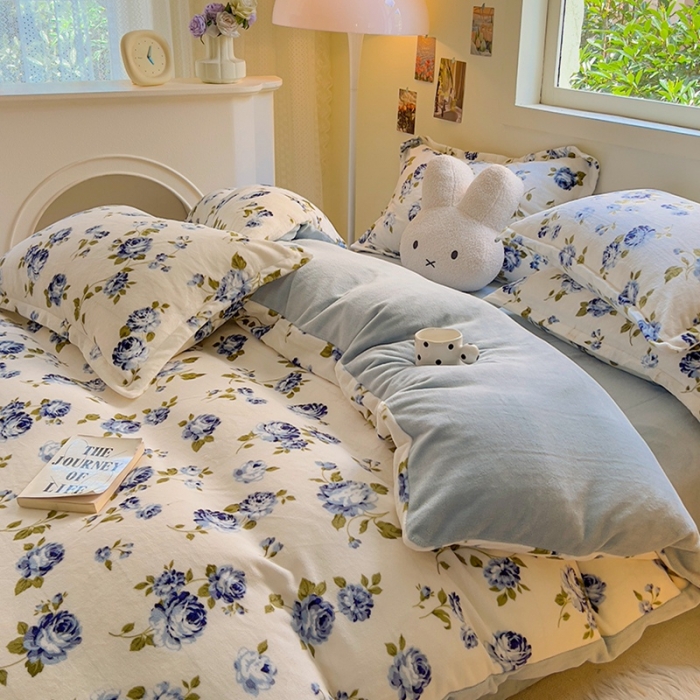 91家纺网 家纺一手货源 找家纺 慕尚 2025新款高克重加厚牛奶绒印花四件套-田园花卉系列 紫韵