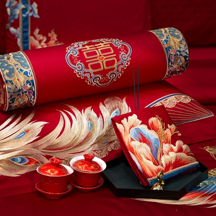 91家纺网 家纺一手货源 找家纺 爱情故事 2025新款100支婚庆四件套棚拍龙凤呈祥