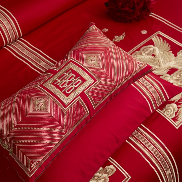 91家纺网 家纺一手货源 找家纺 爱情故事 2025新款100支婚庆四件套棚拍福禄寿喜金