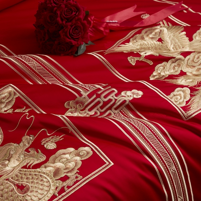 91家纺网 家纺一手货源 找家纺 爱情故事 2025新款100支婚庆四件套棚拍福禄寿喜金