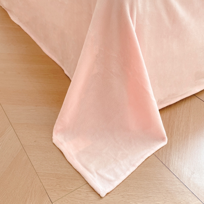 91家纺网 家纺一手货源 找家纺 易禾 2024新款牛奶绒毛巾绣兔绒荷叶边四件套-精灵 精灵兔-粉