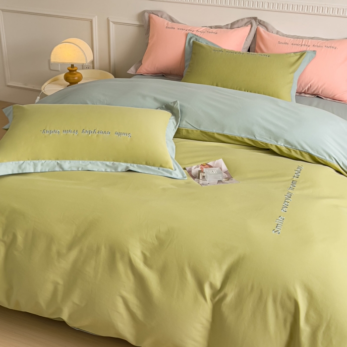 91家纺网 家纺一手货源 找家纺 嘉汀兰 2023秋冬新品60支加厚轻奢磨毛撞色绣花四件套—暮里 芥绿色