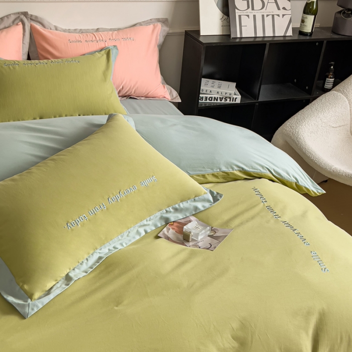 91家纺网 家纺一手货源 找家纺 嘉汀兰 2023秋冬新品60支加厚轻奢磨毛撞色绣花四件套—暮里 芥绿色