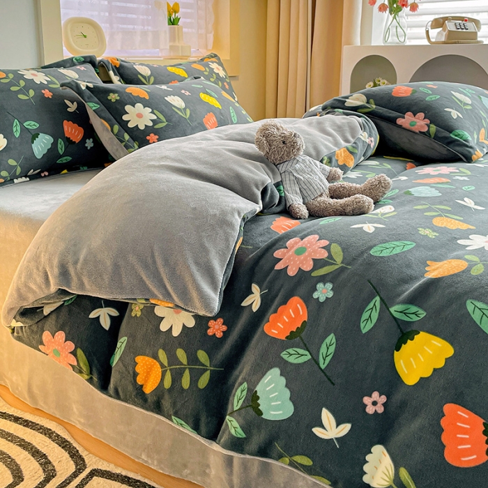 91家纺网 家纺一手货源 找家纺 畅畅家纺 2023新款活性印花小清新AB版加厚高克重法莱绒牛奶绒四件套 丽莎