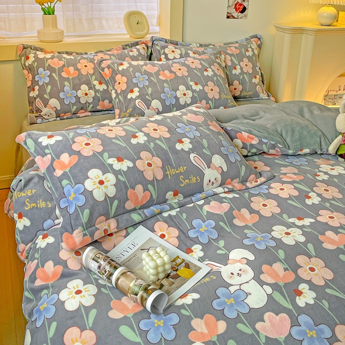 91家纺网 家纺一手货源 找家纺 畅畅家纺 2023新款活性印花小清新AB版加厚高克重法莱绒牛奶绒四件套 萌动