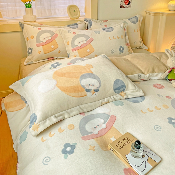 91家纺网 家纺一手货源 找家纺 畅畅家纺 2023新款活性印花小清新AB版加厚高克重法莱绒牛奶绒四件套 太空旅行