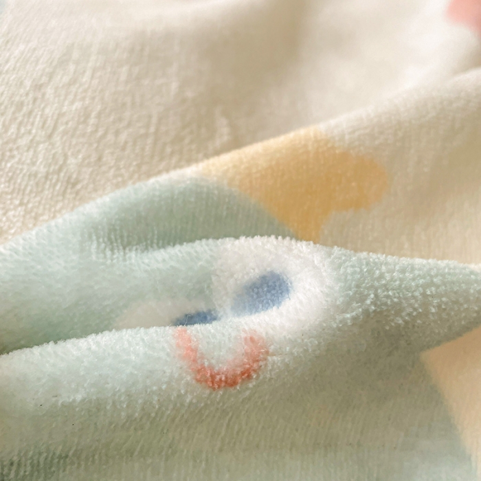 91家纺网 家纺一手货源 找家纺 畅畅家纺 2023新款活性印花小清新AB版加厚高克重法莱绒牛奶绒四件套 太空旅行