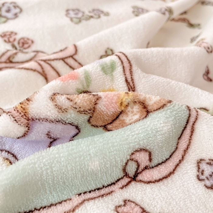 91家纺网 家纺一手货源 找家纺 畅畅家纺 2023新款活性印花小清新AB版加厚高克重法莱绒牛奶绒四件套 甜美女孩