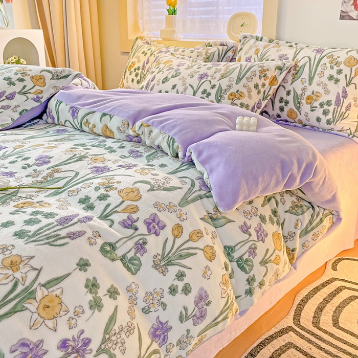 91家纺网 家纺一手货源 找家纺 畅畅家纺 2023新款活性印花小清新AB版加厚高克重法莱绒牛奶绒四件套 幸运草