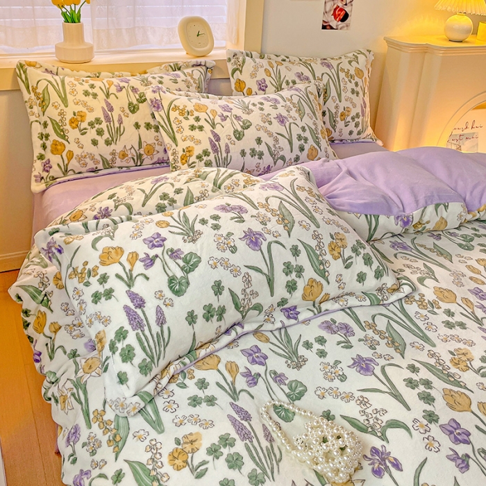 91家纺网 家纺一手货源 找家纺 畅畅家纺 2023新款活性印花小清新AB版加厚高克重法莱绒牛奶绒四件套 幸运草