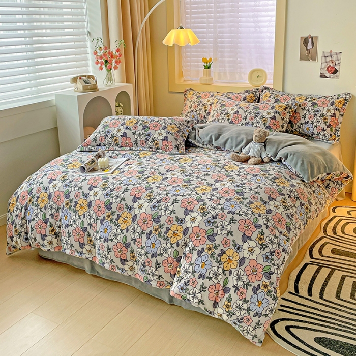 91家纺网 家纺一手货源 找家纺 畅畅家纺 2023新款活性印花小清新AB版加厚高克重法莱绒牛奶绒四件套 雅菲