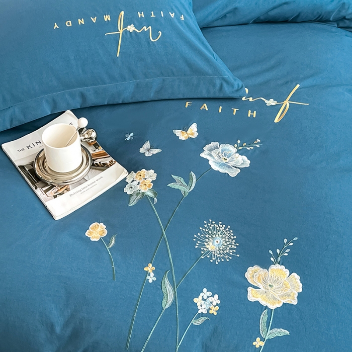 91家纺网 家纺一手货源 找家纺 2023秋冬新款直播热卖长绒棉刺绣花边四件套-烟雨花都系列 烟雨花都-钻石蓝