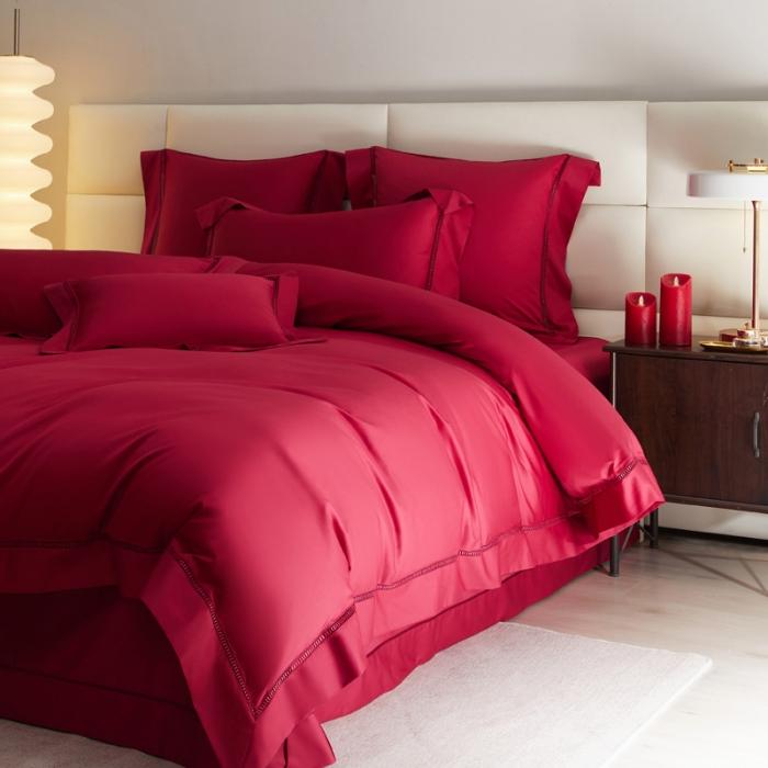 91家纺网 家纺一手货源 找家纺 100支100S全棉太妃缎纯色拼色四件套可选多件套可定制 波尔多红