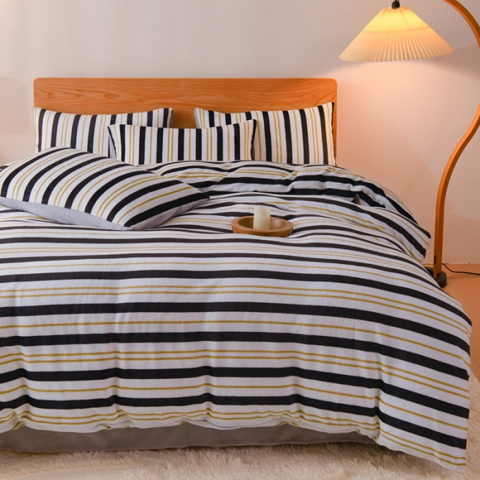 91家纺网 家纺一手货源 找家纺 2023新款无印风印花双面牛奶绒四件套 黑白条纹