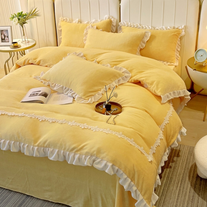 91家纺网 家纺一手货源 找家纺 2023新款韩版水溶花边牛奶绒四件套--安娜系列 安娜-布丁黄