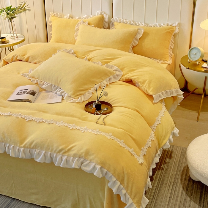 91家纺网 家纺一手货源 找家纺 2023新款韩版水溶花边牛奶绒四件套--安娜系列 安娜-布丁黄