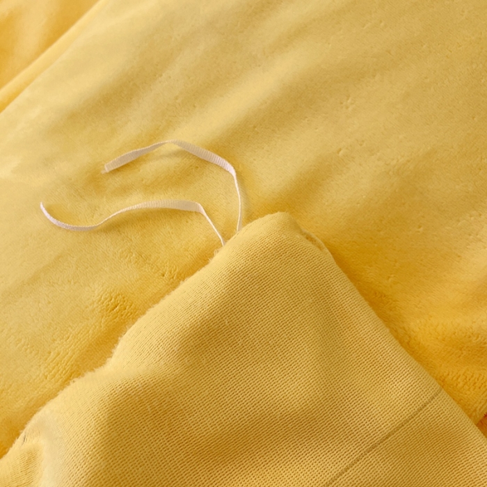 91家纺网 家纺一手货源 找家纺 2023新款韩版水溶花边牛奶绒四件套--安娜系列 安娜-布丁黄