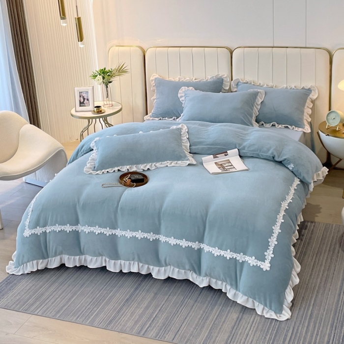 91家纺网 家纺一手货源 找家纺 2023新款韩版水溶花边牛奶绒四件套--安娜系列 安娜-天空蓝
