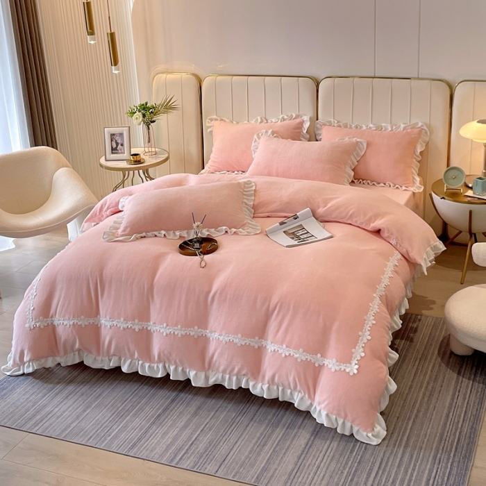 91家纺网 家纺一手货源 找家纺 2023新款韩版水溶花边牛奶绒四件套--安娜系列 安娜-仙女粉