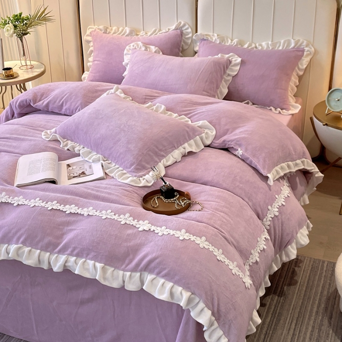 91家纺网 家纺一手货源 找家纺 2023新款韩版水溶花边牛奶绒四件套--安娜系列 安娜-香芋紫